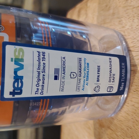 University of Tennessee Tervis Tumbler-NWT - Picture 3 of 4